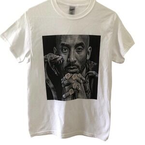 KOBE BRYANT BLACK MAMBA CHAMPIONSHIP RINGS White T-shirt Short Sleeve size Small